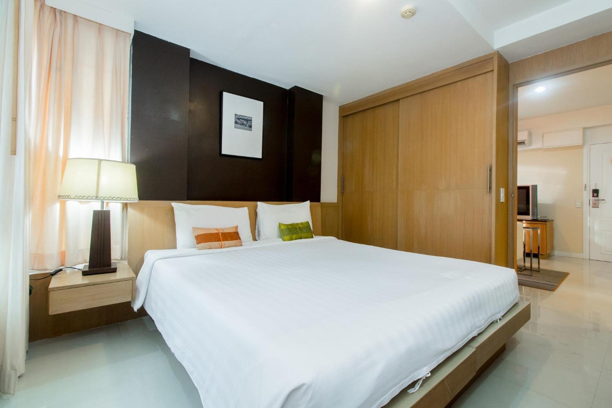 Silom Convent Garden Hotel Bangkok Kültér fotó
